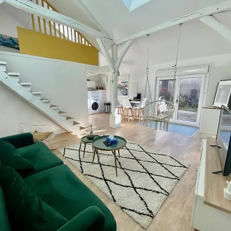 La Petite Maison - Logement Proche Gare Apartmán *